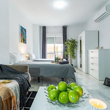 Marmoles Deluxe Apartment - Malaga Centro Luaran gambar