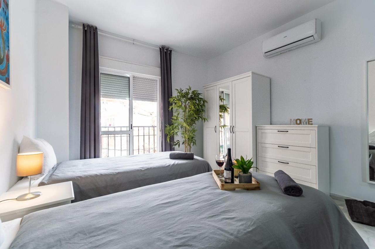 Marmoles Deluxe Apartment - Malaga Centro Luaran gambar